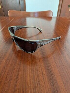 Arnette Smoker Wrap Sunglasses 4027-215/73 Made In Italy Pre Owned